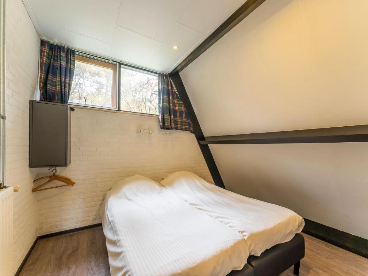 Modern Holiday Home In Stramproy In The Forest 外观 照片