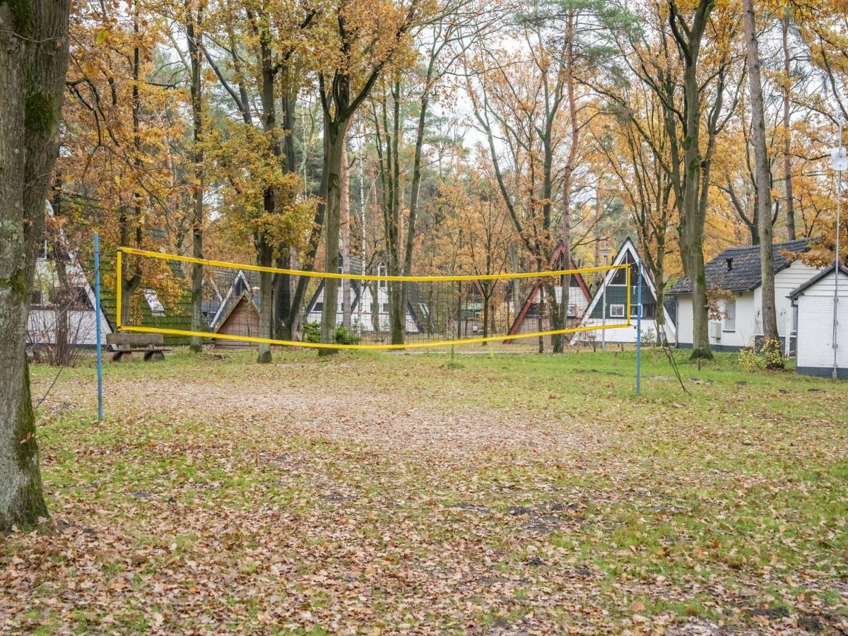 Modern Holiday Home In Stramproy In The Forest 外观 照片