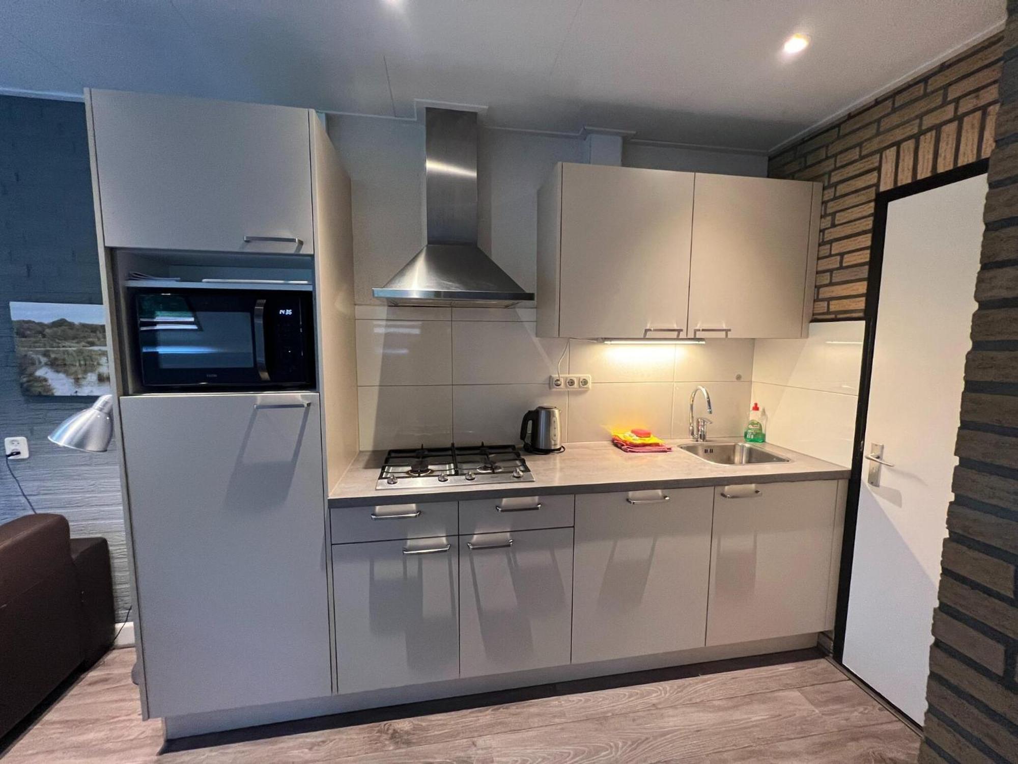 Modern Holiday Home In Stramproy In The Forest 外观 照片